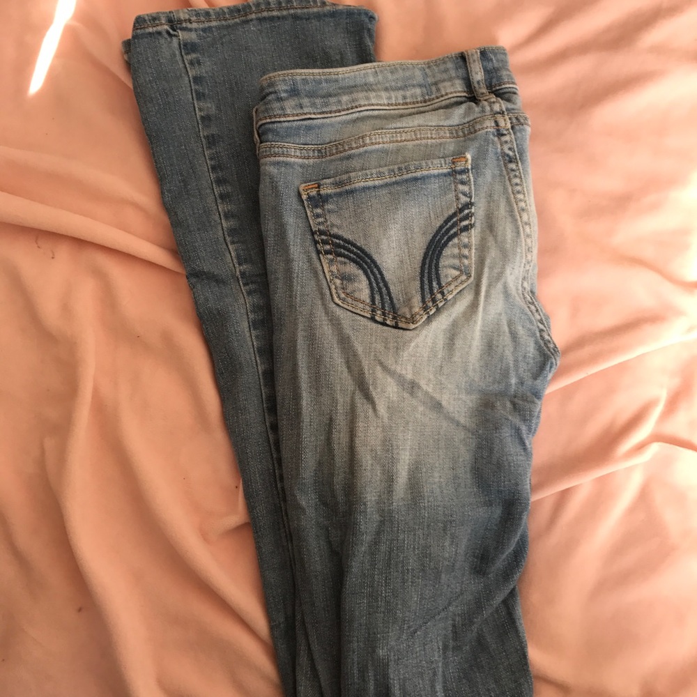 Good deal Hollister jeans !!!!